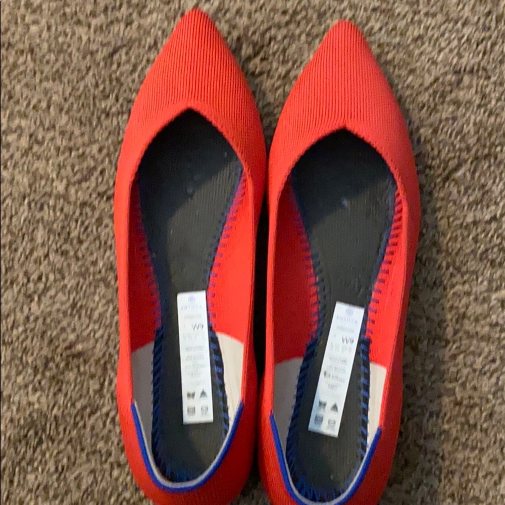 Rothy’s Flame points size 9